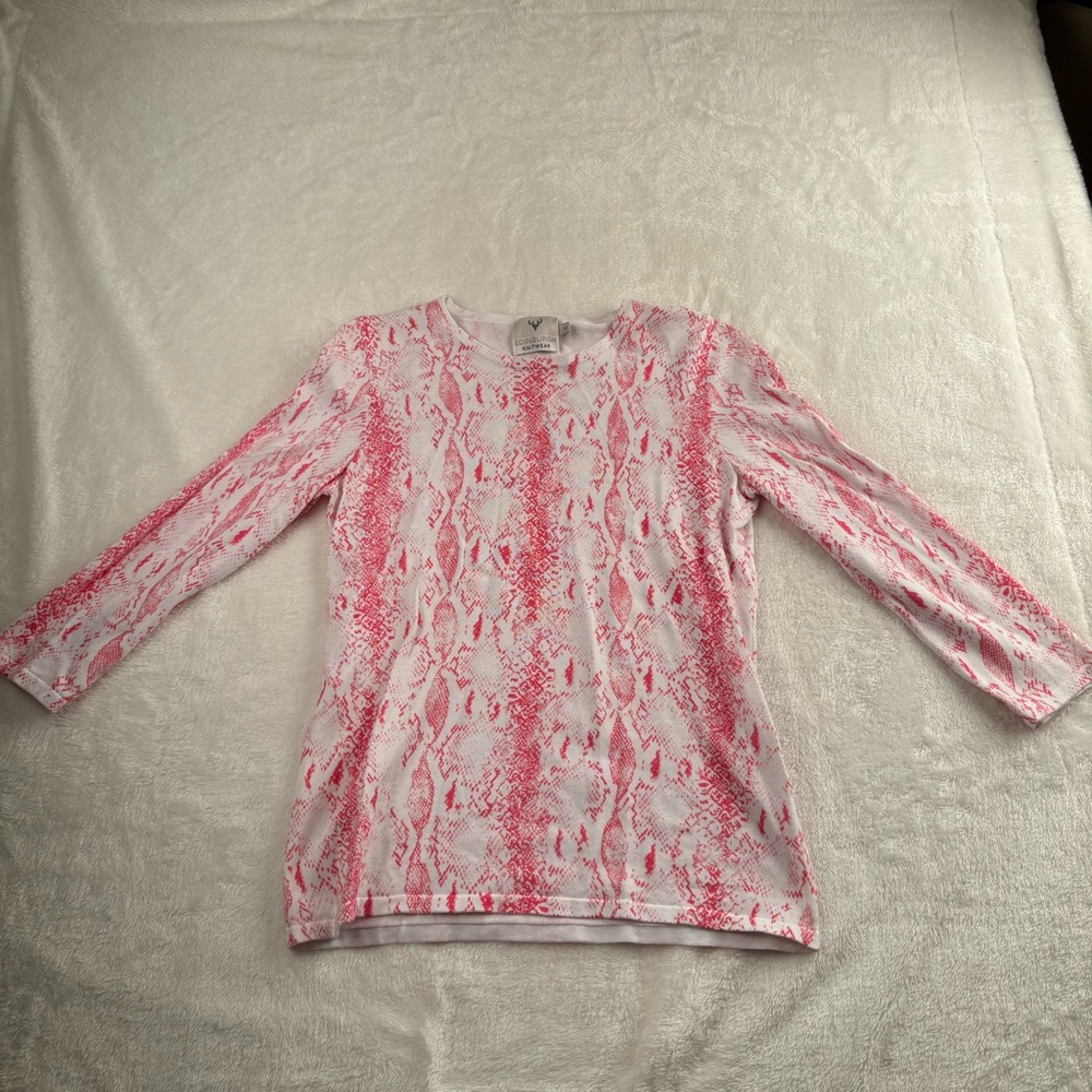 Pink and White Snake Print Sweater‎